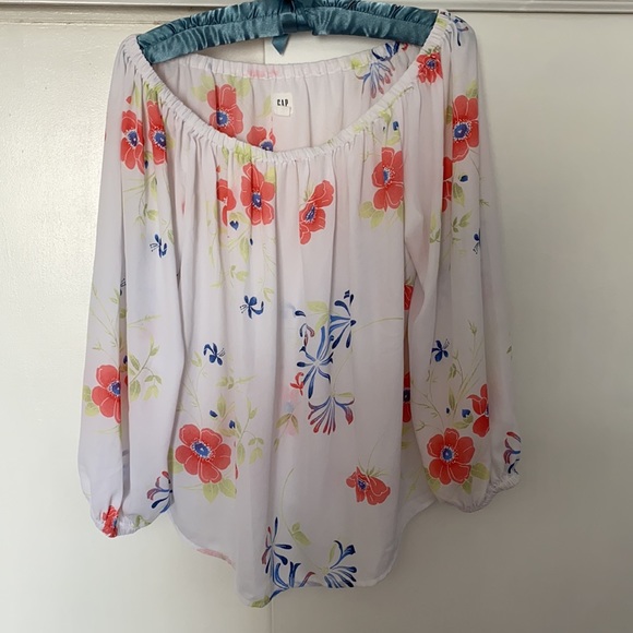 GAP women’s shirt - worn 1X!! - Picture 1 of 7